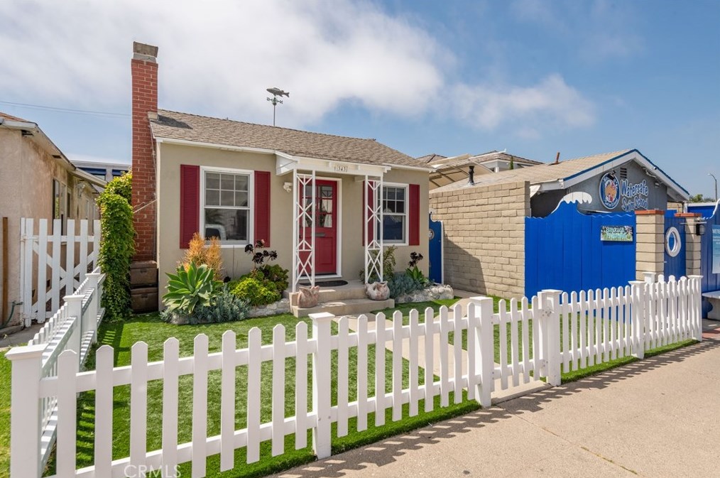 343 10th St, Seal Beach, CA 90740