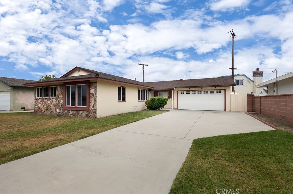 6191 San Lorenzo Dr, Buena Park, CA 90620-2866