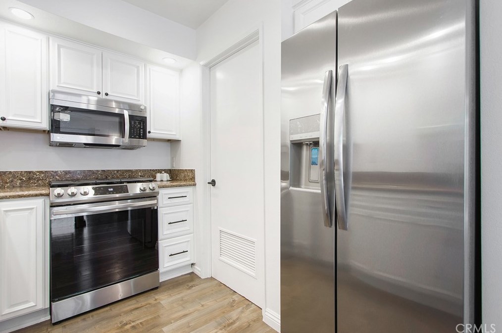 5629 Avenida De Vientos, Anaheim CA  92807-3810 exterior