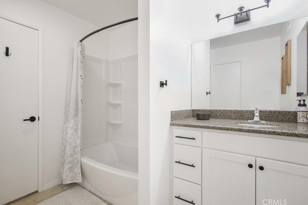 5629 Avenida De Vientos, Anaheim CA  92807-3810 exterior