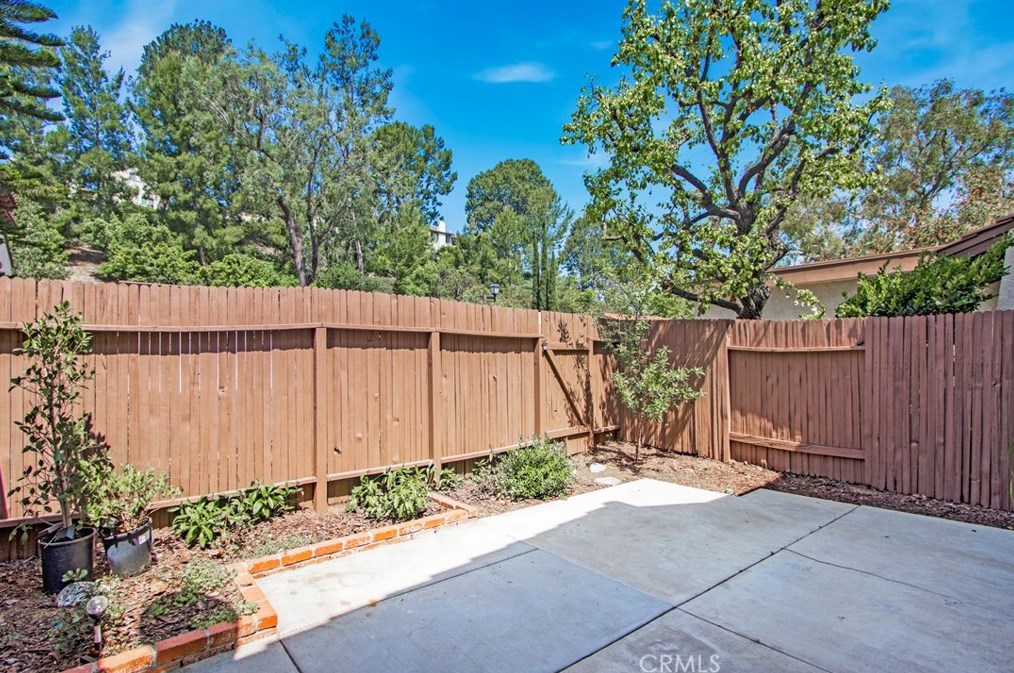 5629 Avenida De Vientos, Anaheim CA  92807-3810 exterior