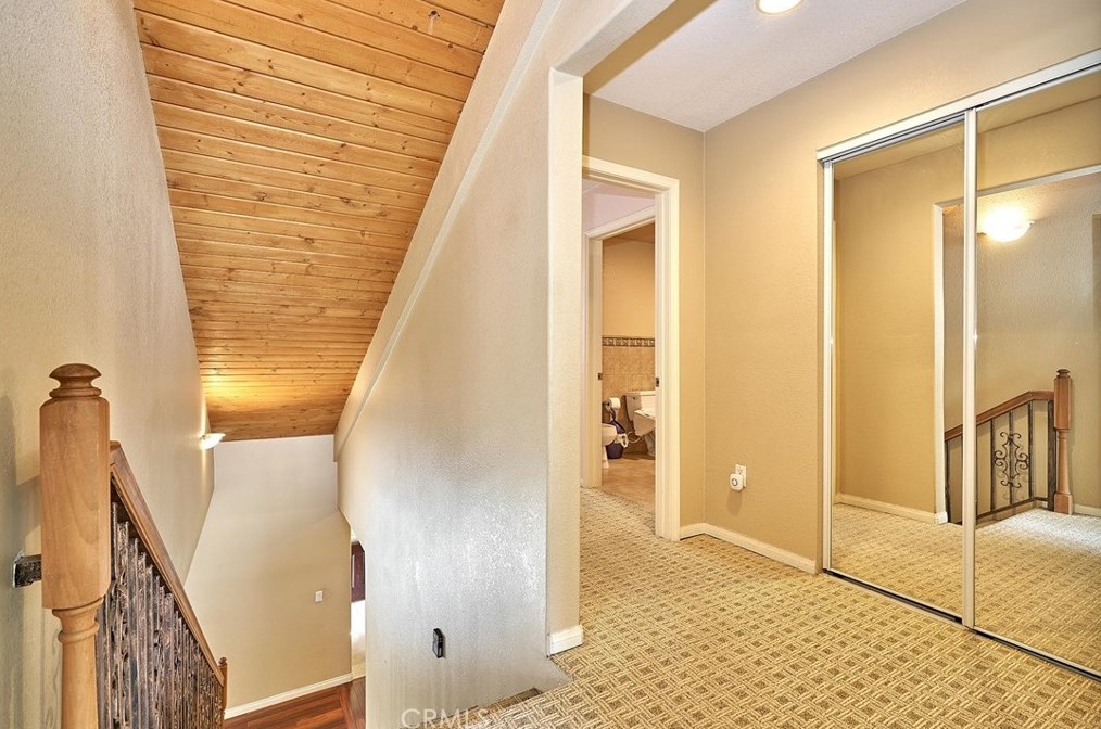 3564 Amesbury Rd, Los Angeles CA  90027-1302 exterior