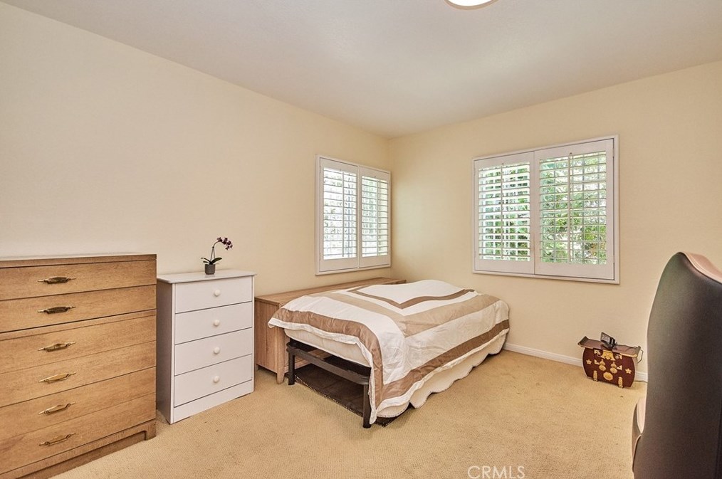 3564 Amesbury Rd, Los Angeles CA  90027-1302 exterior