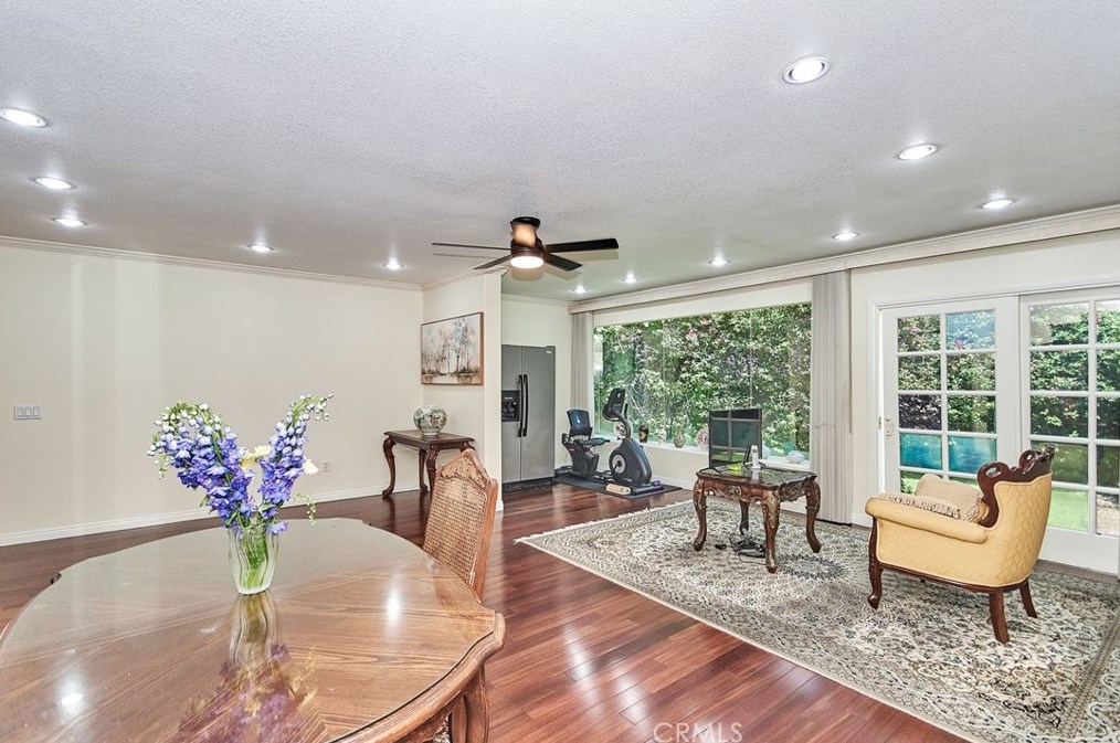 3564 Amesbury Rd, Los Angeles CA  90027-1302 exterior