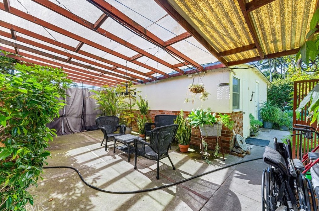 12125 Rose Dr, Whittier CA  90601-2914 exterior