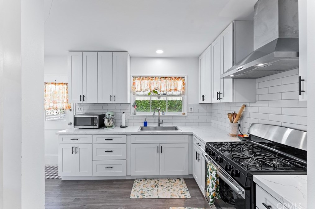 12125 Rose Dr, Whittier CA  90601-2914 exterior