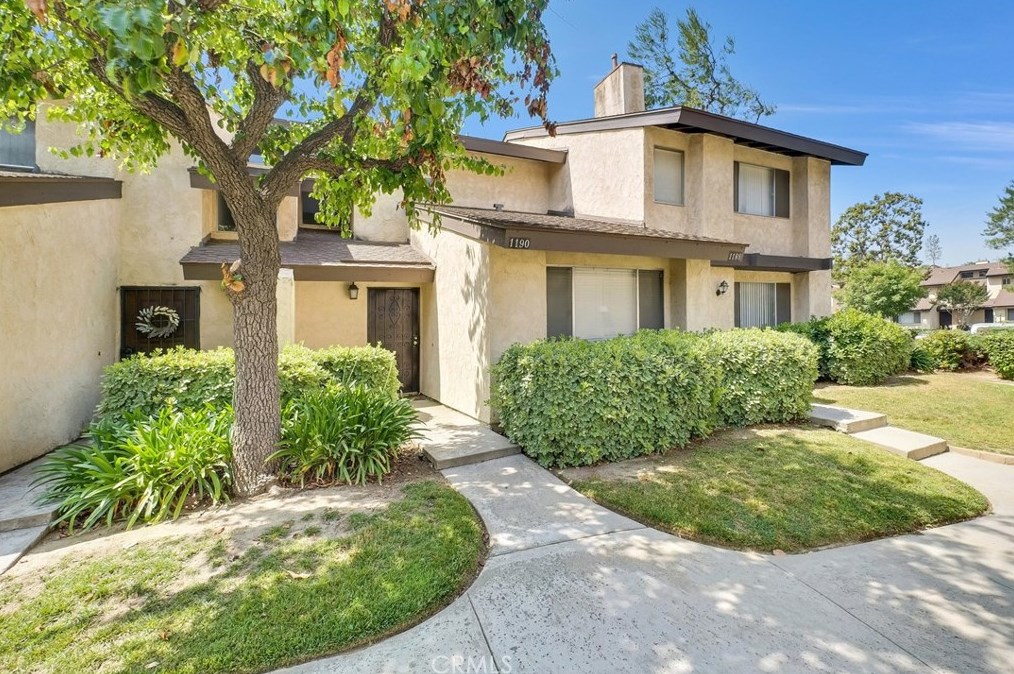 1190 Mohave Dr, Colton, CA 92324-4793