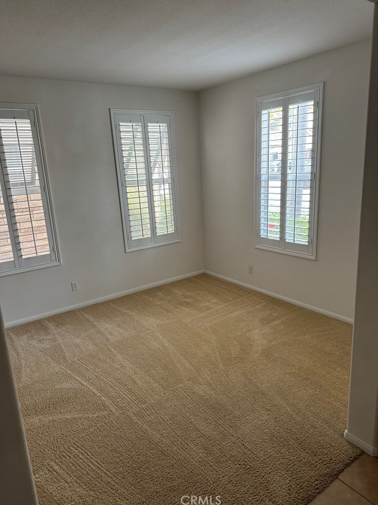 963 Baxter Pkwy, Brea, CA 92821-2352