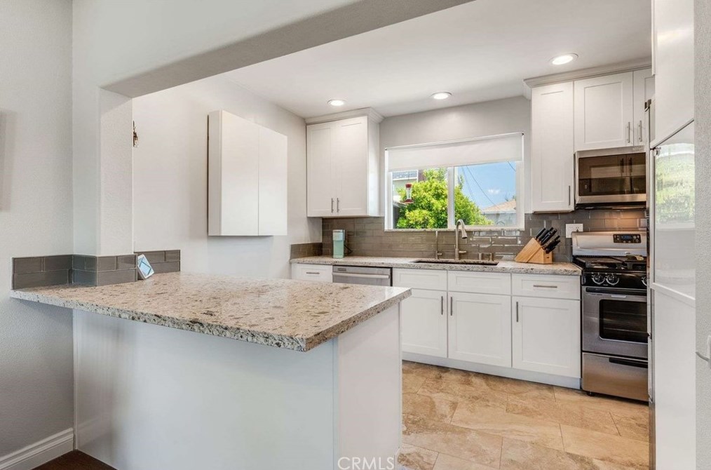 4624 Pixie Ave, Lakewood CA  90712-3620 exterior