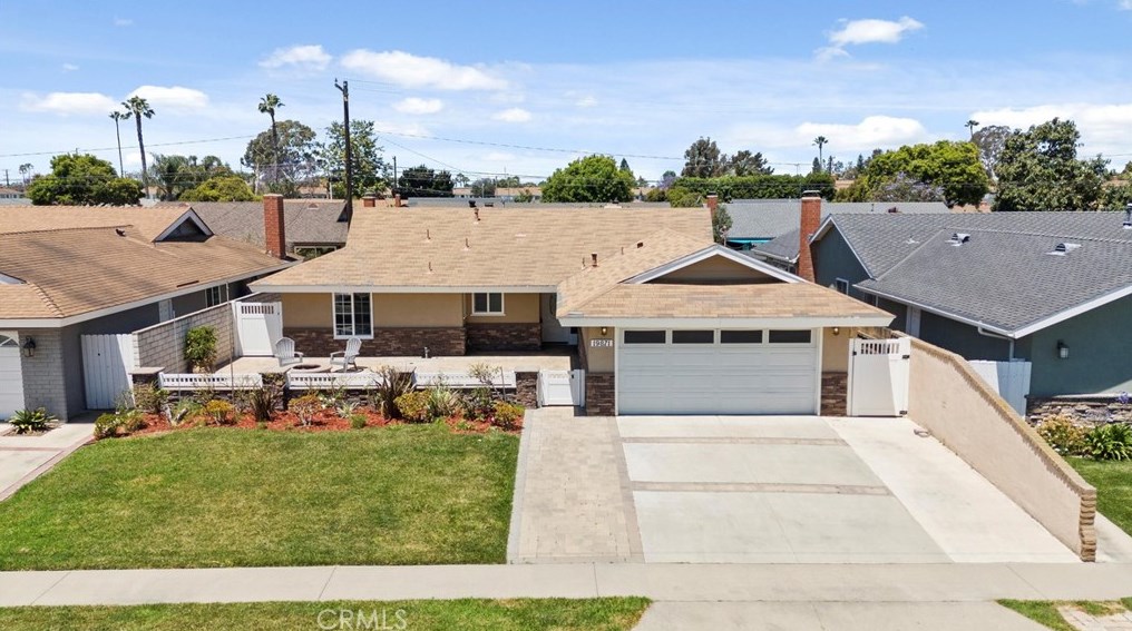 19871 Lexington Ln, Huntington Beach, CA 92646