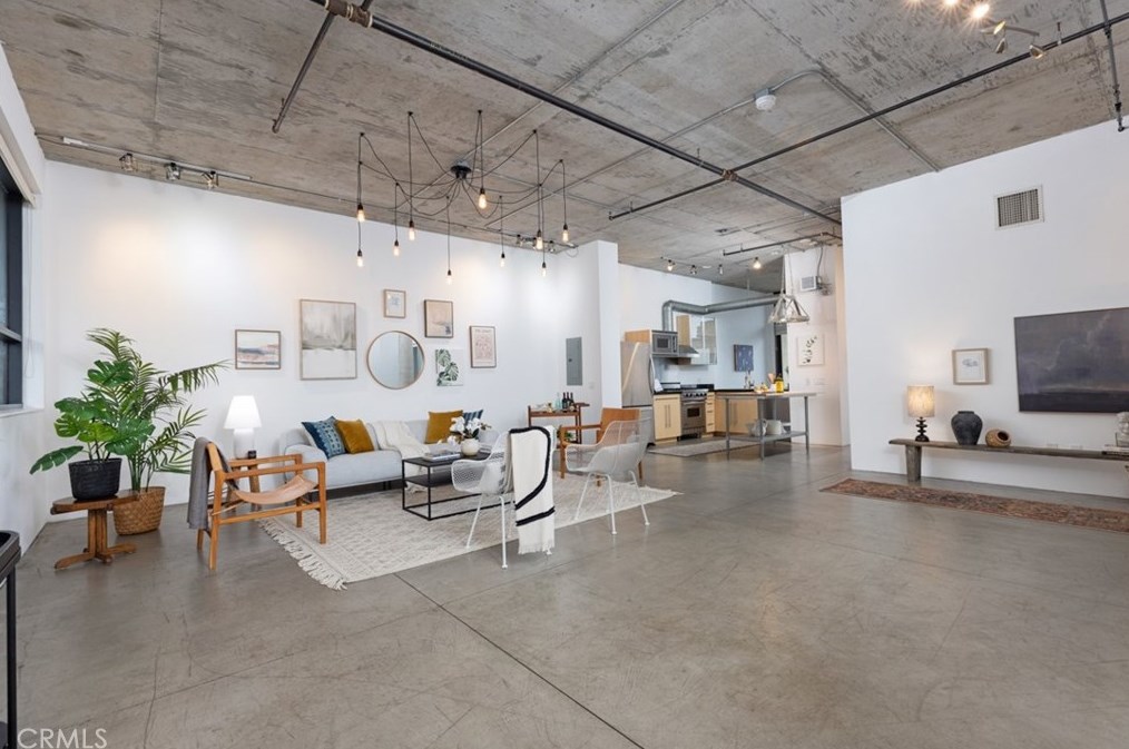 835 Locust Ave #424, Long Beach, CA 90813