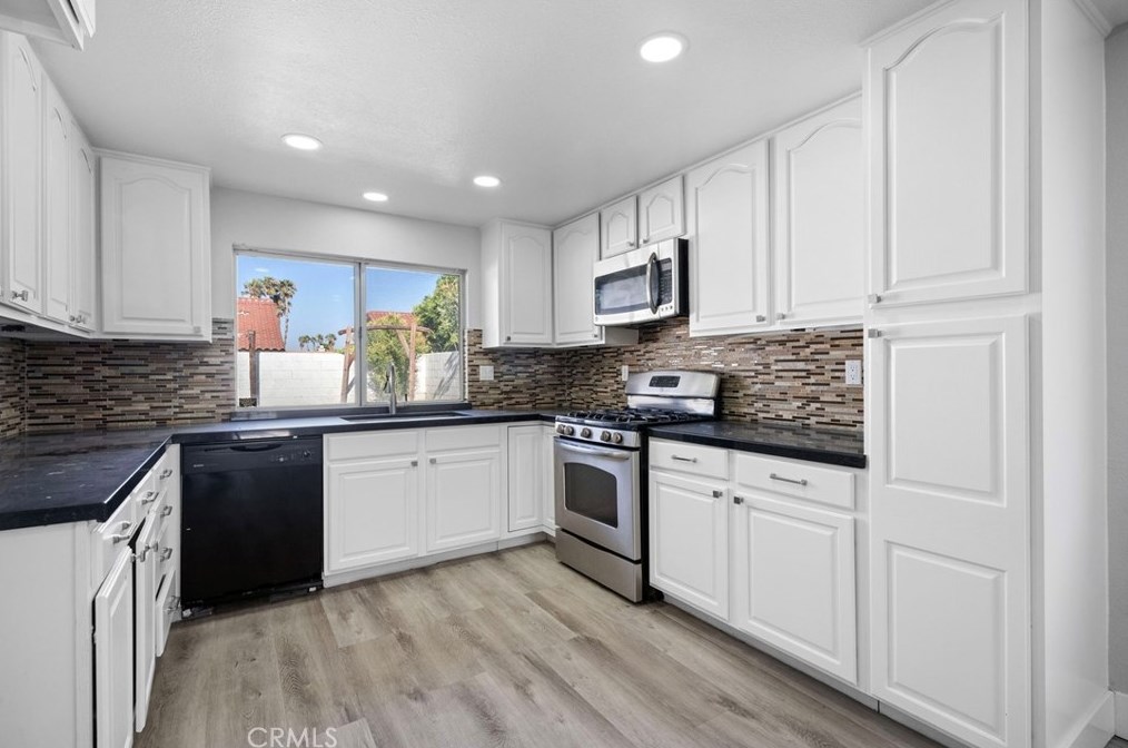 28790 Avenida Condesa, Cathedral City, CA 92234-8124