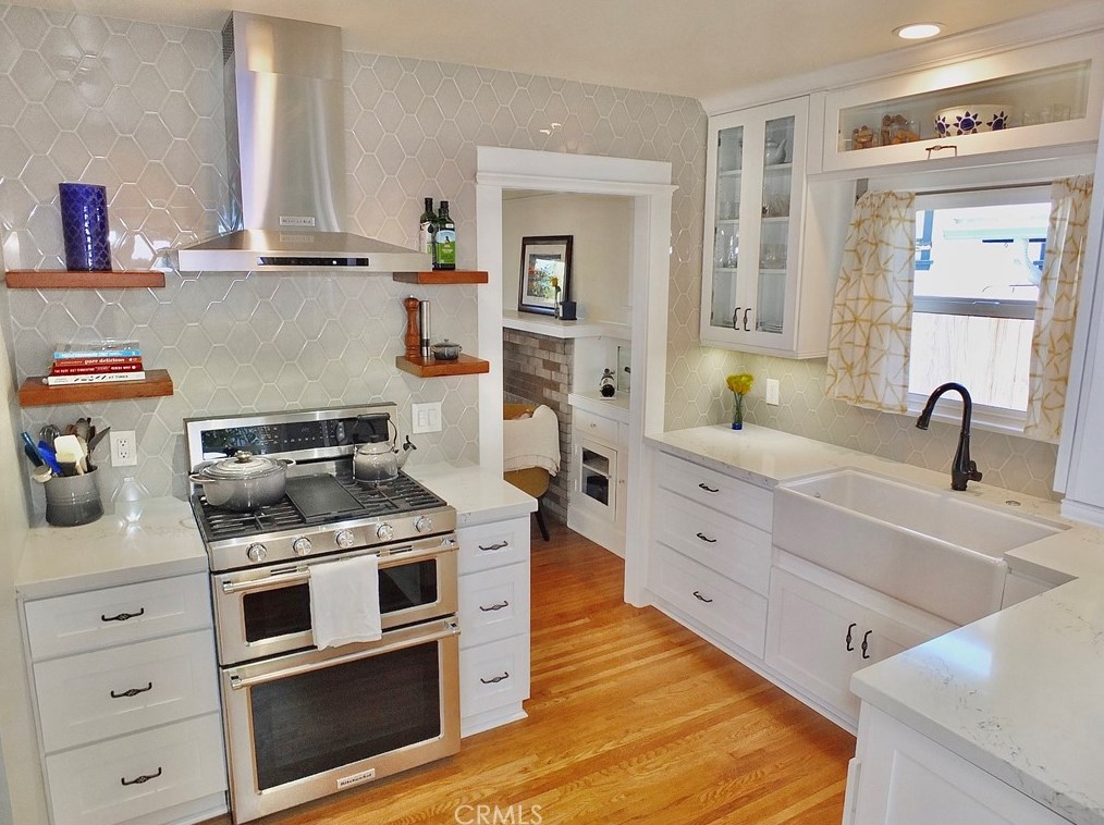 1325 Park Ave, Long Beach, CA 90804-3127