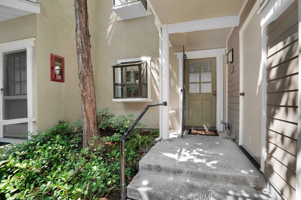 700 E Lake Dr #58, Orange, CA 92866