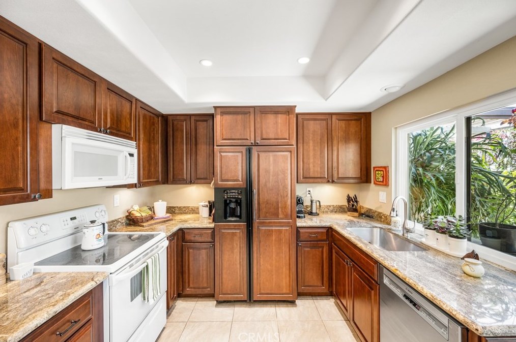 6535 Paseo Diego, Anaheim CA  92807-5011 exterior