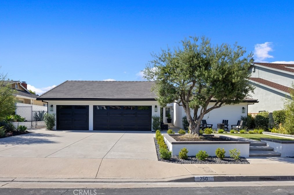 750 S Thrasher Way, Anaheim, CA 92807