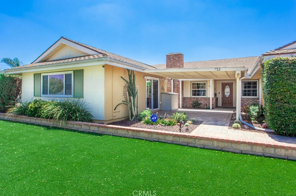 712 E Meadowbrook Ave, Orange, CA 92865