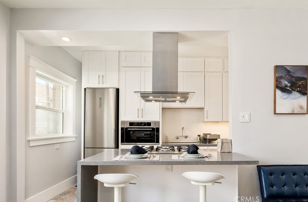 325 W 3rd St #205, Long Beach, CA 90802