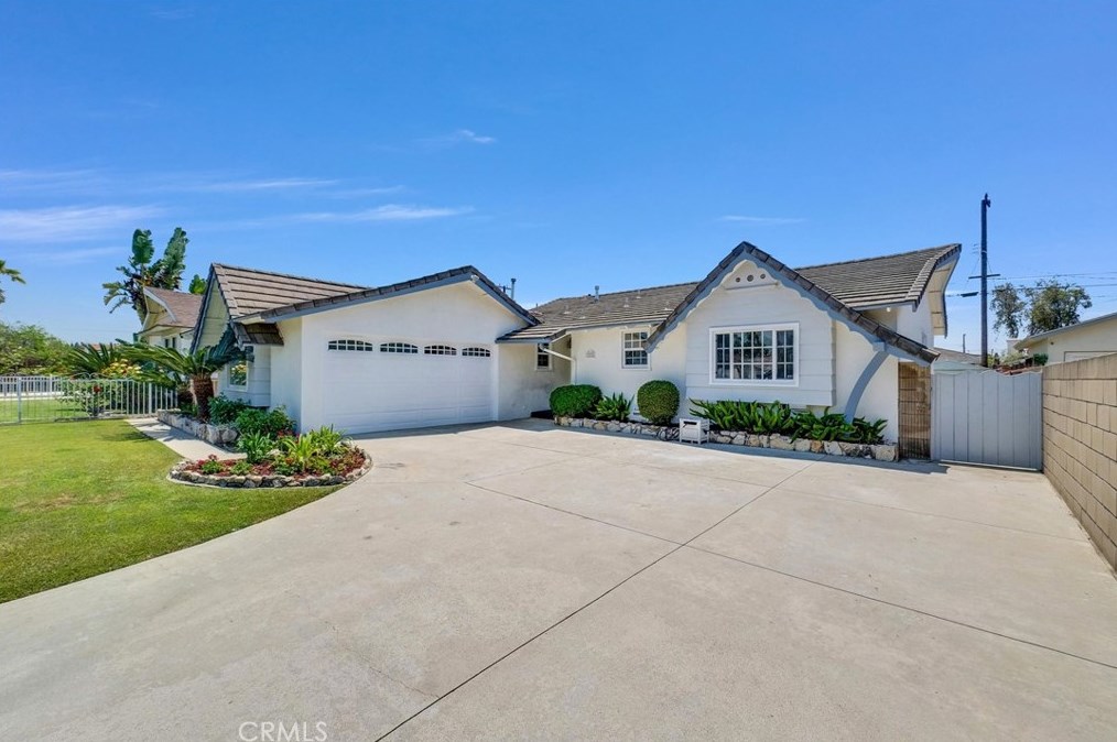 1536 W Harriet Ln, Anaheim, CA 92802