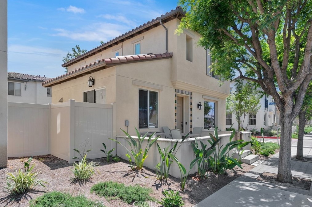 450 West Ave, Fullerton, CA 92832-2207