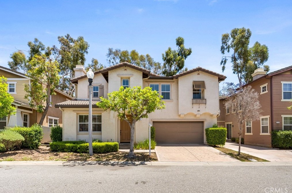 950 Evergreen Cir, Covina, CA 91724