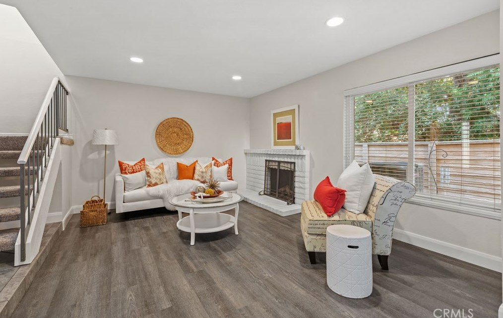 9 Glenhurst, Irvine, CA 92604