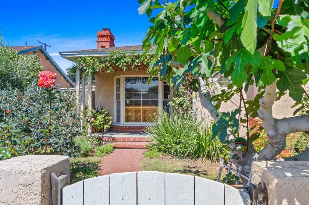 2519 Earl Ave, Long Beach, CA 90806