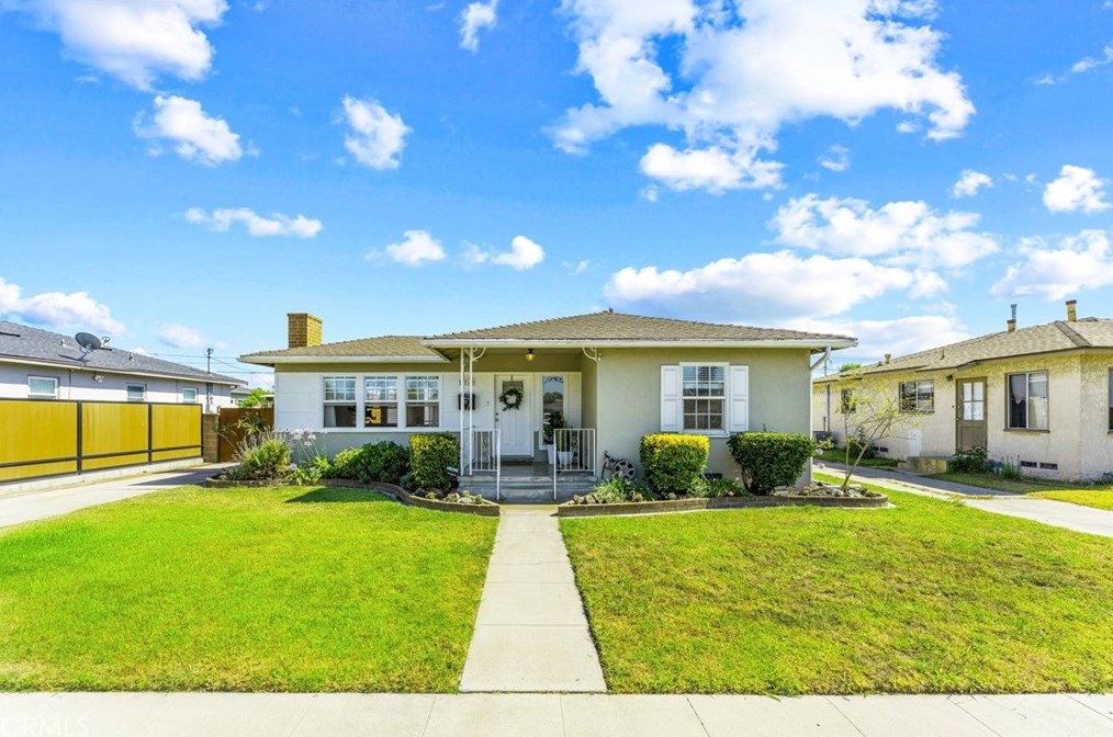 5210 E Patterson St, Long Beach, CA 90815