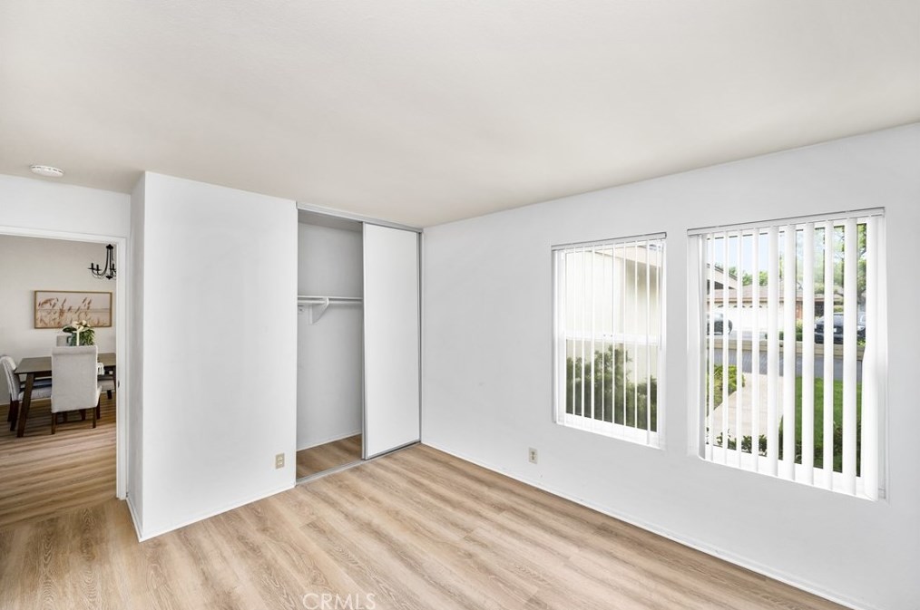 2044 Wellington Ave, Santa Ana CA 92701-3182 exterior