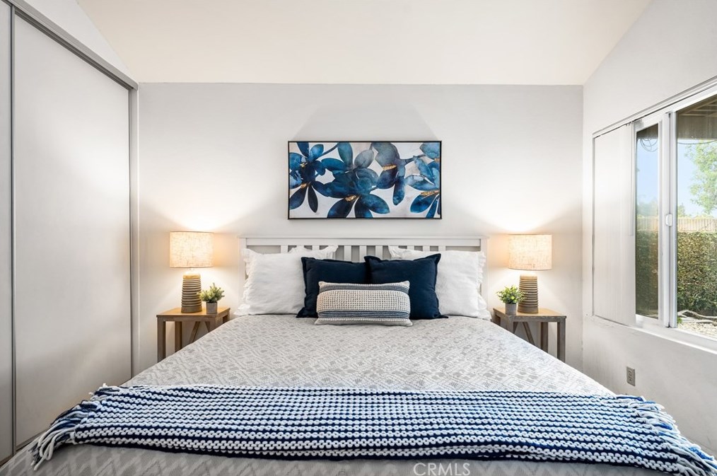 2044 Wellington Ave, Santa Ana CA 92701-3182 exterior