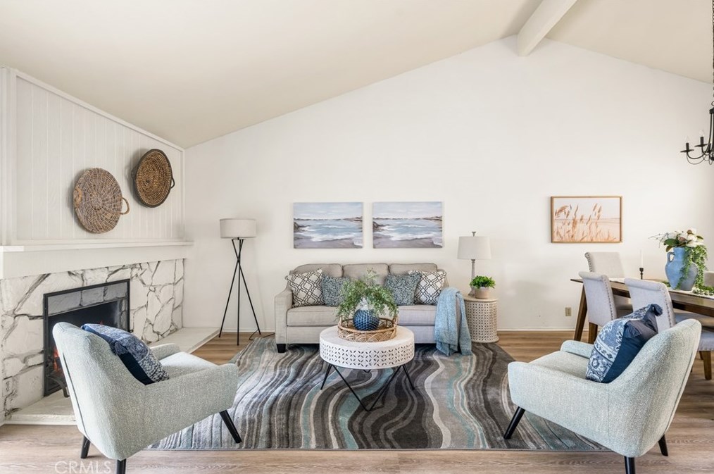 2044 Wellington Ave, Santa Ana CA 92701-3182 exterior