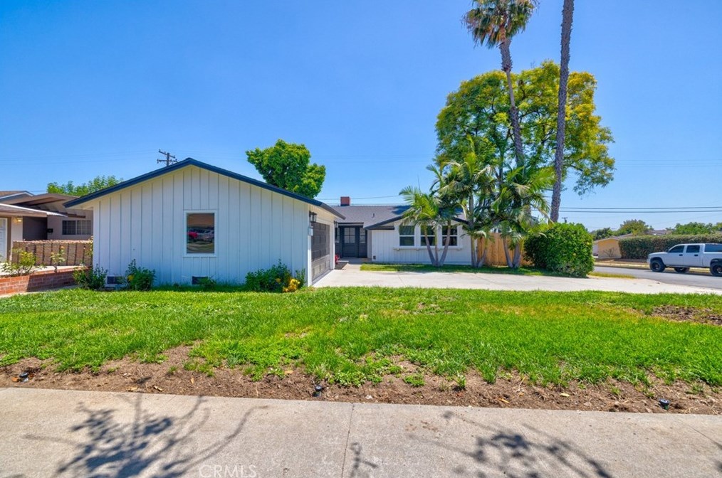 600 E Pinehurst Ave, La Habra, CA 90631