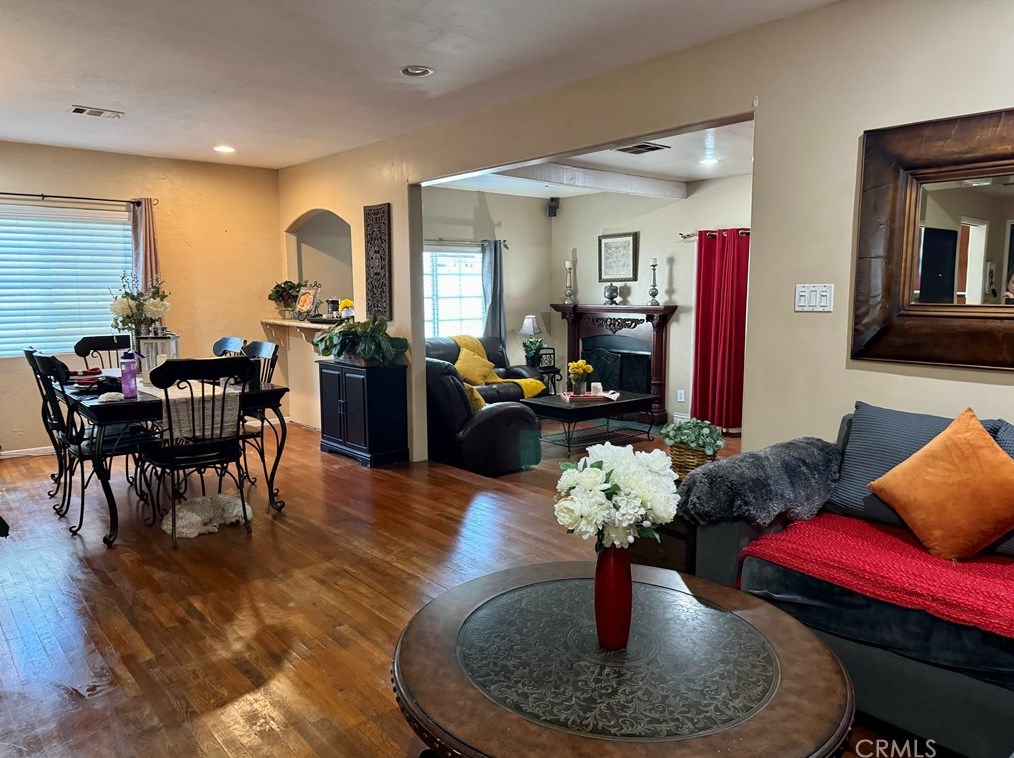 4852 Vecino Dr, Covina, CA 91722-2141