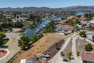 22036 San Joaquin Dr W, Canyon Lake, CA 92587 - Photo 6