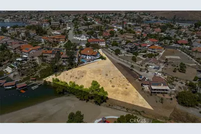 22036 San Joaquin Drive W, Canyon Lake, CA 92587 - Photo 4