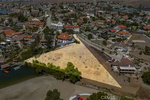 22036 San Joaquin Dr W, Canyon Lake, CA 92587 - Photo 4