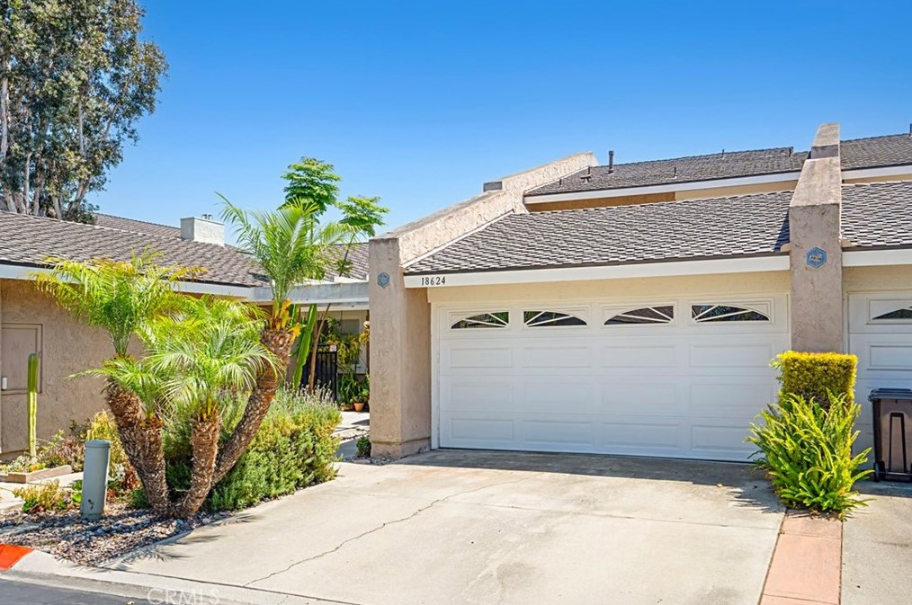 18624 Vallarta Dr, Huntington Beach, CA 92646