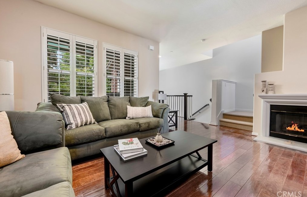 433 N Altadena Dr #6, Pasadena, CA 91107