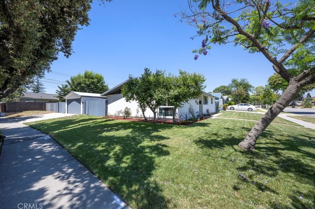 2501 Santa Ysabel Ave, Fullerton, CA 92831