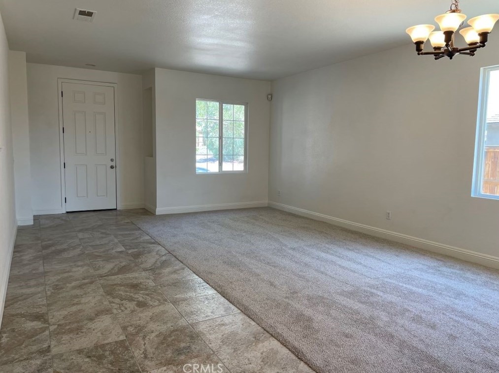 15899 Yosemite St, Victorville, CA 92394