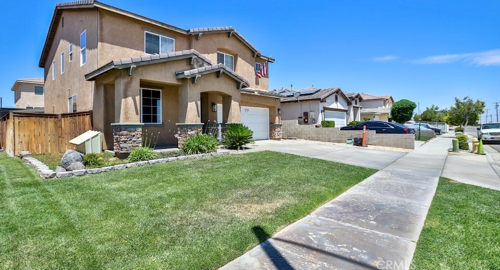 9344 Tamarisk Ave, Hesperia, CA 92345