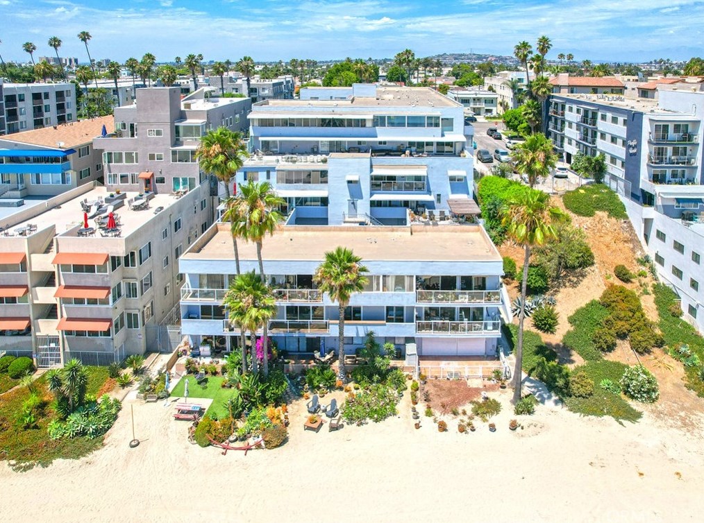 1200 Ocean Blvd, Long Beach CA  90802-5874 exterior