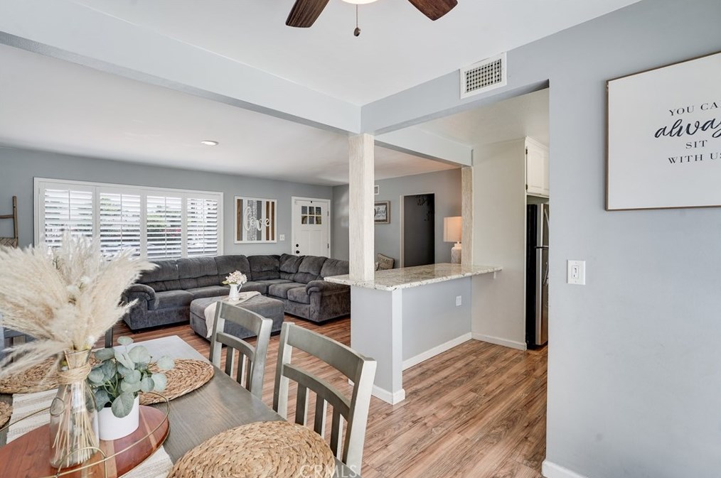 5734 Mountain View Ave, Riverside CA  92504-1500 exterior