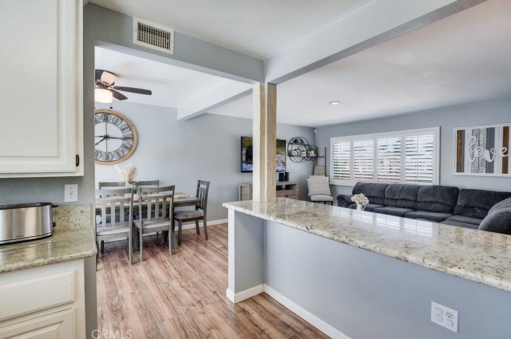 5734 Mountain View Ave, Riverside CA  92504-1500 exterior