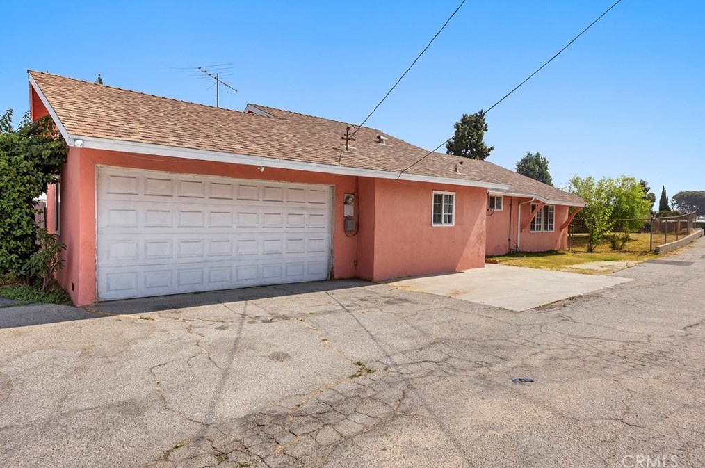 7939 Lake Knoll Dr, Rosemead, CA 91770