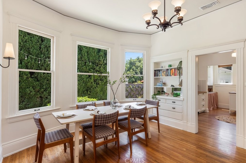 3761 Lime Ave, Long Beach CA  90807-4137 exterior