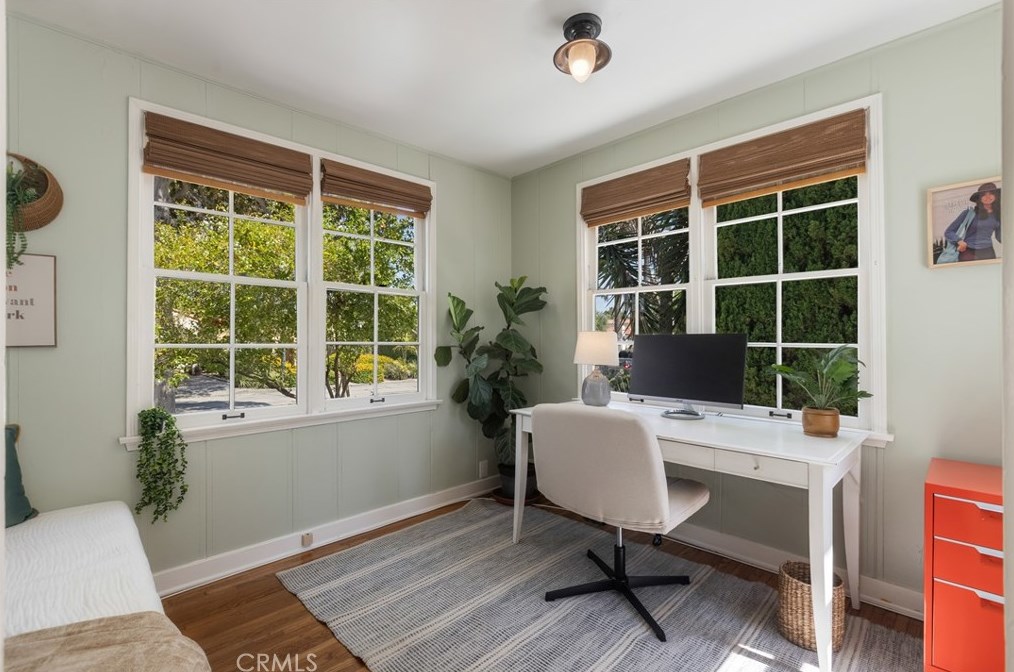 3761 Lime Ave, Long Beach CA  90807-4137 exterior