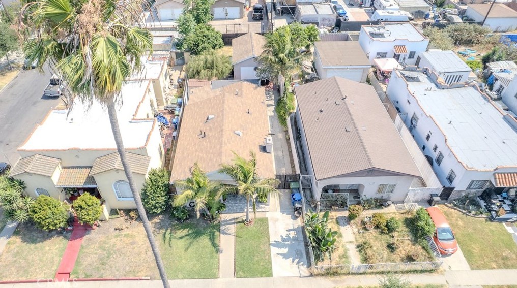 754 76th St, Los Angeles, CA 90001-2804
