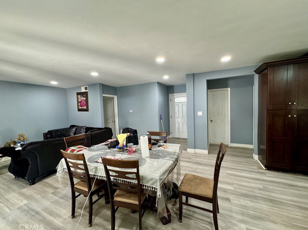2112 Spinnaker St, Anaheim, CA 92802