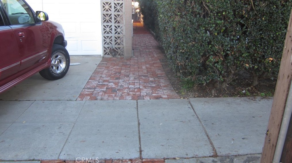 528 Cherry Ave, Long Beach, CA 90802-2054